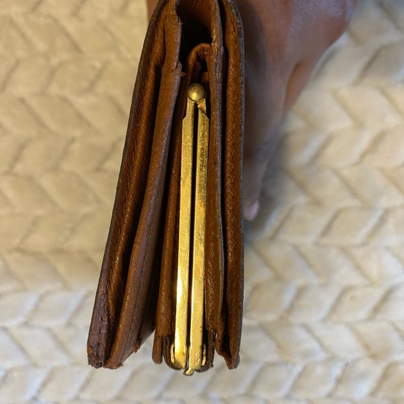 Louis Vuitton monogram kisslock wallet- FULL INCLUSION - Picture 15 of 16